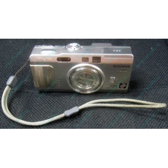 Фотоаппарат Fujifilm FinePix F810 (без зарядного устройства) - Ангарск